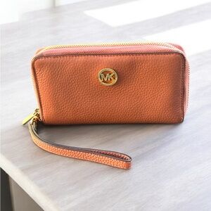 Michael Kors Antique Rose Clutch Wristlet Leather Wallet.